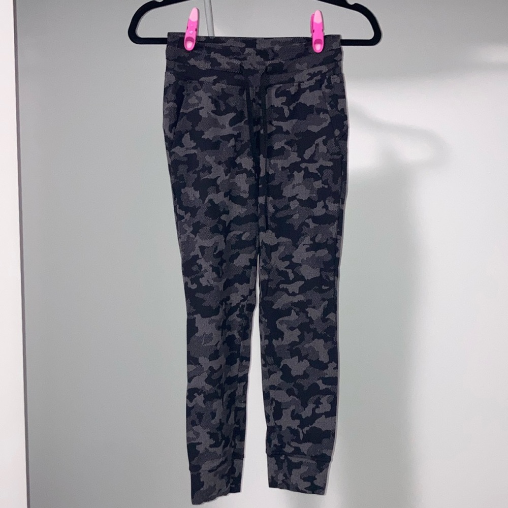 Lululemon Ready to Rulu Jogger Crop